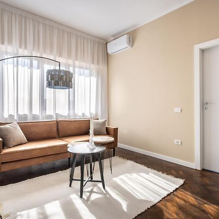 Elegant Two Bedrooms Apartment Bukarest Exterior foto